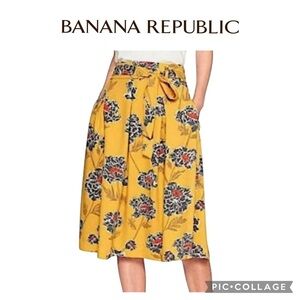 Banana Republic Yellow gray floral A line belted skirt Size 6
